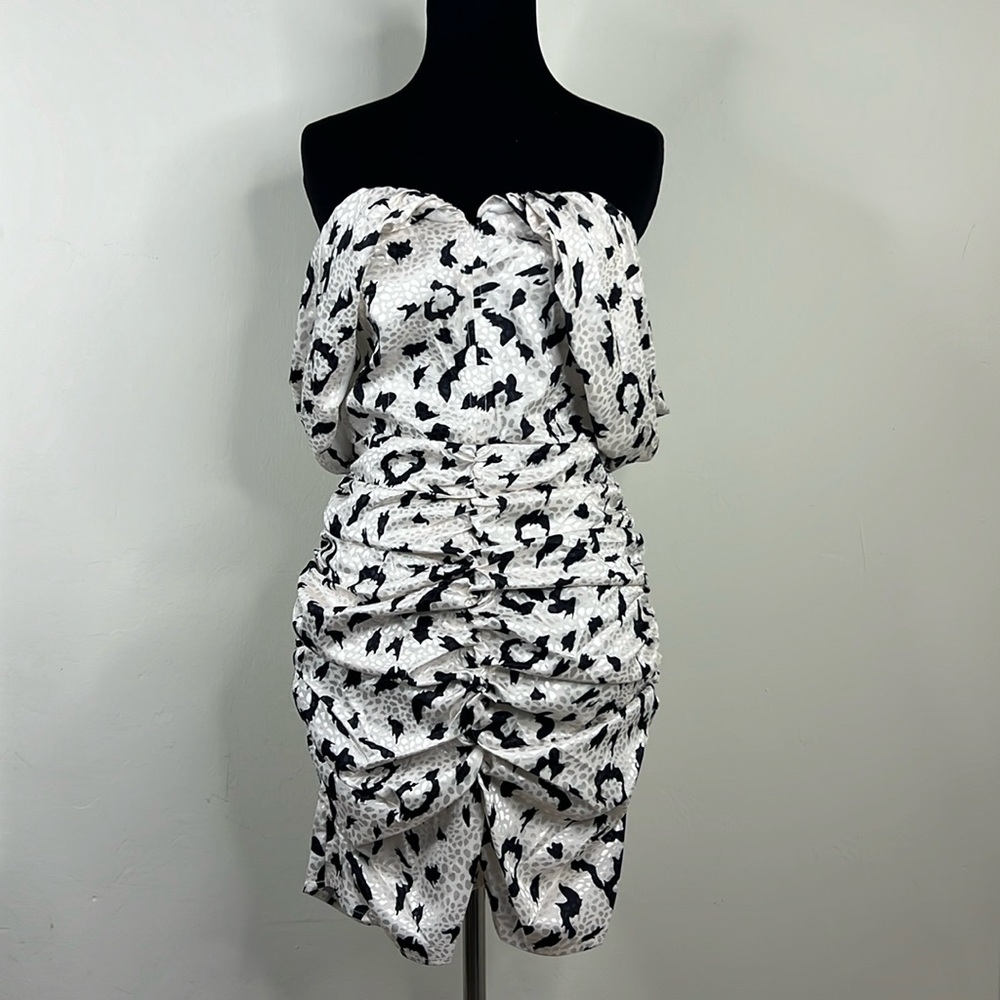 LULU’S Off the Shoulder Back Scrunch Dress M